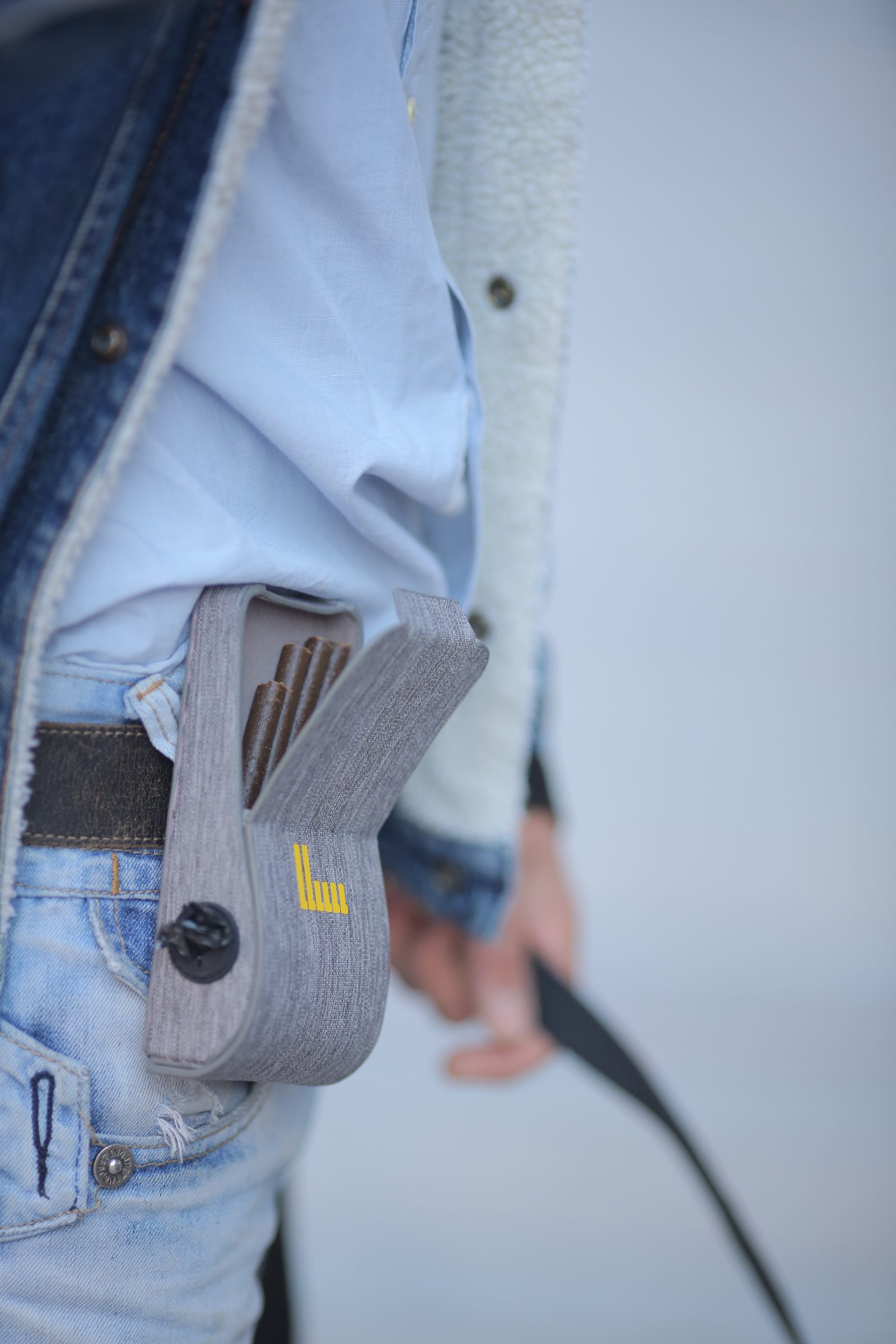 SixWalker Sling pocket detail